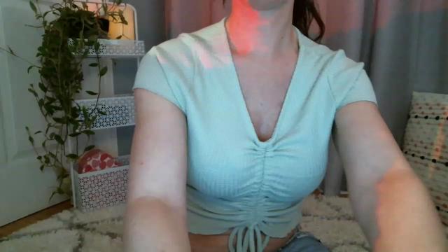 Gallery image thumbnail from SeraphinaR's myfreecams stream on, 03/19/2023, 19:56 image 1 of 20