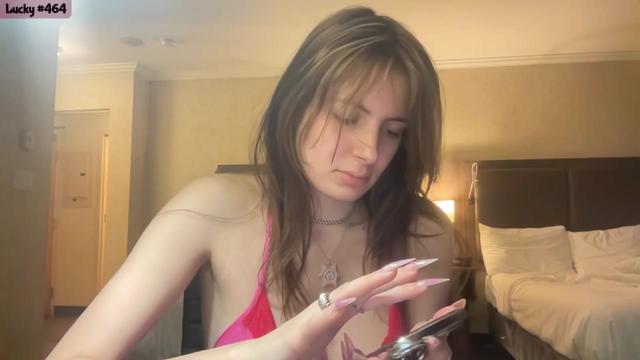 Gallery image thumbnail from Seynt's myfreecams stream on, 03/24/2024, 08:02 image 8 of 20