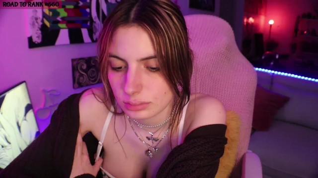 Gallery image thumbnail from Seynt's myfreecams stream on, 04/22/2024, 05:01 image 20 of 20