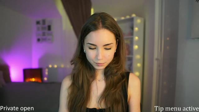 Gallery image thumbnail from Shy_jane's myfreecams stream on, 04/20/2023, 17:29 image 19 of 20