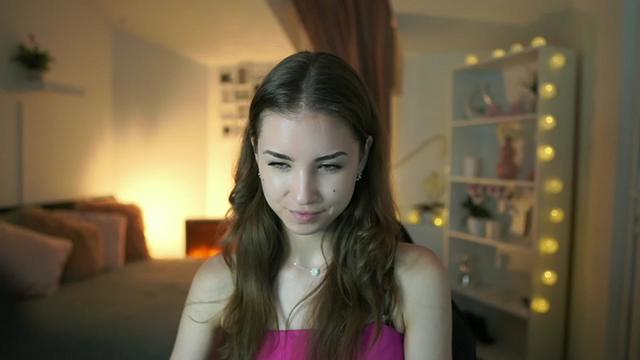 Gallery image thumbnail from Shy_jane's myfreecams stream on, 05/14/2023, 17:46 image 4 of 20