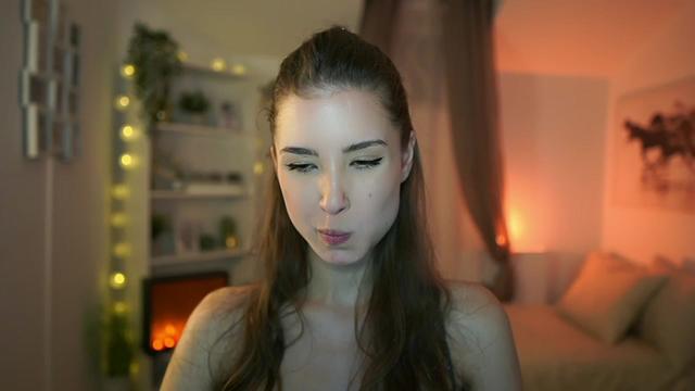 Gallery image thumbnail from Shy_jane's myfreecams stream on, 02/08/2024, 12:43 image 3 of 20