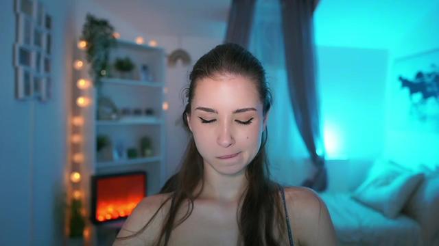 Gallery image thumbnail from Shy_jane's myfreecams stream on, 02/08/2024, 17:53 image 14 of 20