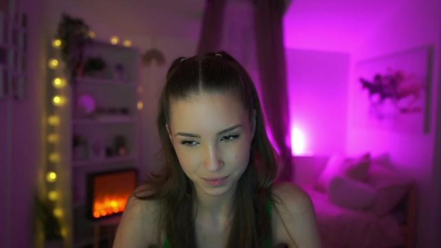 Gallery image thumbnail from Shy_jane's myfreecams stream on, 04/03/2024, 15:48 image 4 of 20