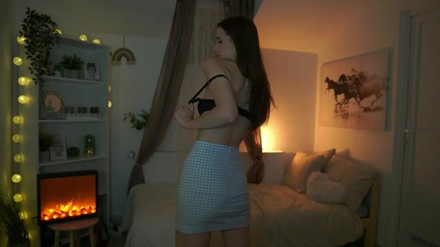 Gallery image thumbnail from Shy_jane's myfreecams stream on, 04/12/2024, 13:44 image 12 of 20