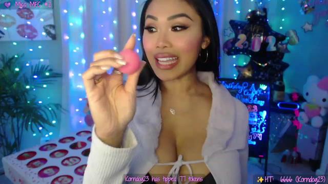 Gallery image thumbnail from SinCityVEE's myfreecams stream on, 01/08/2023, 08:23 image 9 of 20