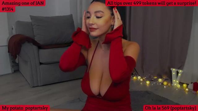 Gallery image thumbnail from SkyV_'s myfreecams stream on, 01/09/2024, 18:18 image 13 of 20