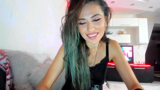 Gallery image thumbnail from SmileyTinaa's myfreecams stream on, 12/07/2022, 22:54 image 19 of 20