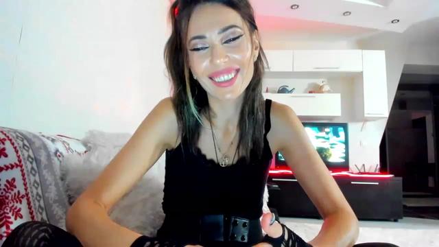 Gallery image thumbnail from SmileyTinaa's myfreecams stream on, 01/18/2023, 22:49 image 7 of 20