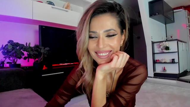 Gallery image thumbnail from SmileyTinaa's myfreecams stream on, 03/21/2024, 24:13 image 1 of 20