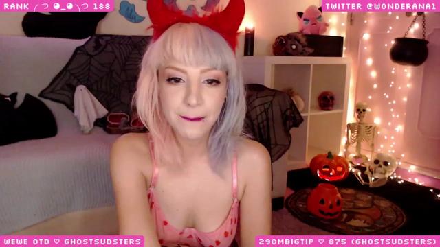 Gallery image thumbnail from SpoopyBish's myfreecams stream on, 10/03/2023, 24:03 image 8 of 20