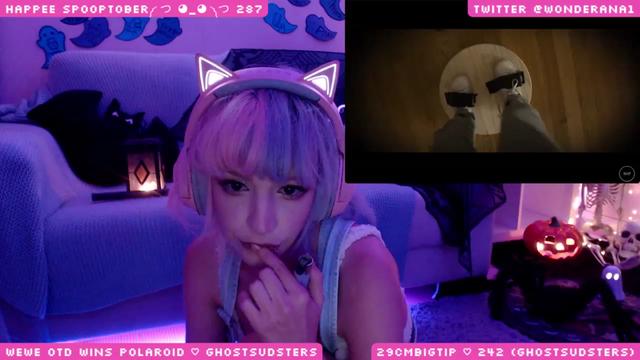 Gallery image thumbnail from SpoopyBish's myfreecams stream on, 10/08/2023, 24:36 image 1 of 20