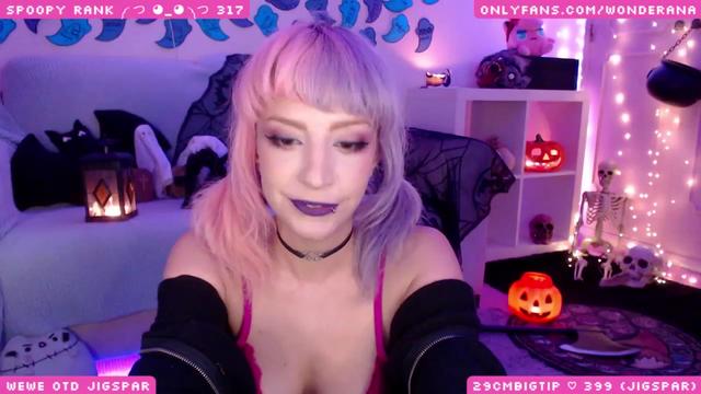 Gallery image thumbnail from SpoopyBish's myfreecams stream on, 10/17/2023, 01:07 image 20 of 20