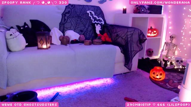 Gallery image thumbnail from SpoopyBish's myfreecams stream on, 10/29/2023, 03:17 image 15 of 20
