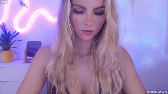 Gallery image thumbnail from StacyDoll's myfreecams stream on, 09/18/2023, 23:03 image 11 of 20