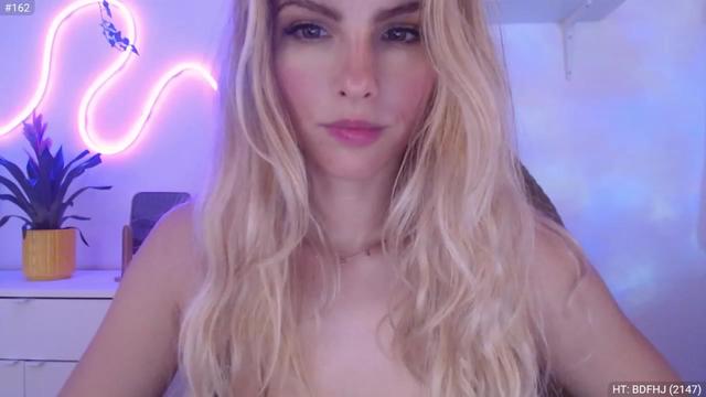 Gallery image thumbnail from StacyDoll's myfreecams stream on, 09/18/2023, 23:03 image 15 of 20