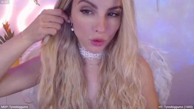 Gallery image thumbnail from StacyDoll's myfreecams stream on, 09/29/2023, 02:50 image 17 of 20