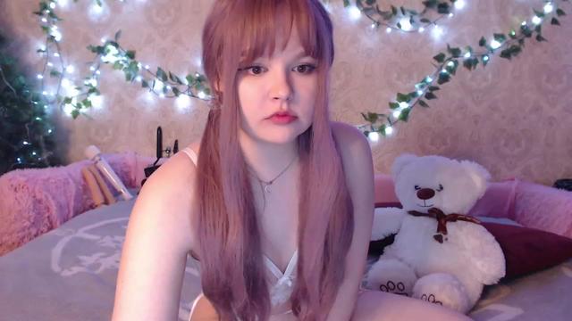 Gallery image thumbnail from Sugar_Cheeks's myfreecams stream on, 12/13/2023, 22:54 image 10 of 20