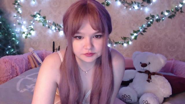 Gallery image thumbnail from Sugar_Cheeks's myfreecams stream on, 12/13/2023, 22:54 image 12 of 20