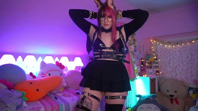 Gallery image thumbnail from SugaryBunny's myfreecams stream on, 02/01/2023, 01:31 image 17 of 20