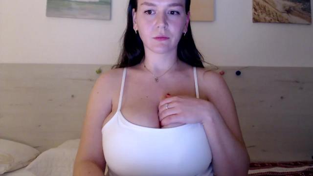 Gallery image thumbnail from Summer_Gold's myfreecams stream on, 02/17/2024, 23:17 image 11 of 20