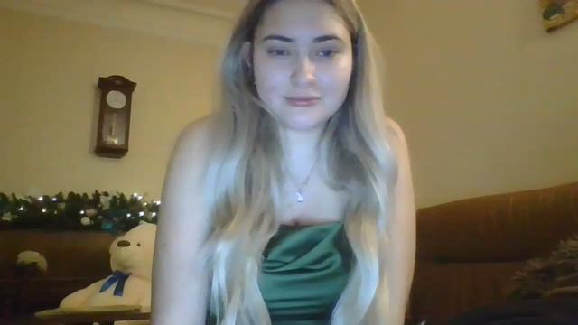 Gallery image thumbnail from Sweet__Doll__'s myfreecams stream on, 12/26/2022, 21:04 image 20 of 20