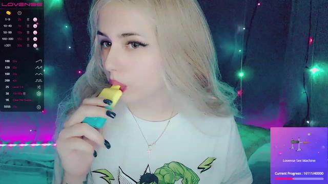 Gallery image thumbnail from Sweety_Krista's myfreecams stream on, 09/19/2023, 13:49 image 14 of 20