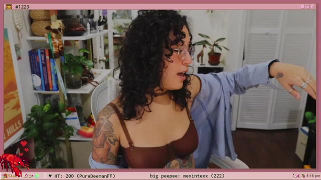 Gallery image thumbnail from TERRA's myfreecams stream on, 02/01/2023, 23:49 image 9 of 20