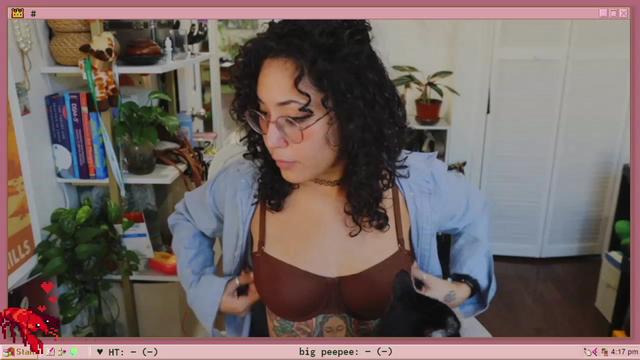 Gallery image thumbnail from TERRA's myfreecams stream on, 02/01/2023, 23:49 image 1 of 20
