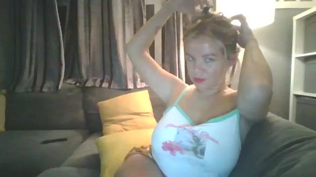 Gallery image thumbnail from TILLY2021's myfreecams stream on, 02/27/2024, 20:01 image 14 of 20