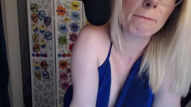 Gallery image thumbnail from TeecakeAvery's myfreecams stream on, 06/10/2023, 04:13 image 14 of 20