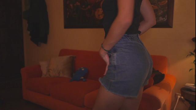 Gallery image thumbnail from TheFriendZone's myfreecams stream on, 12/09/2023, 02:57 image 19 of 20