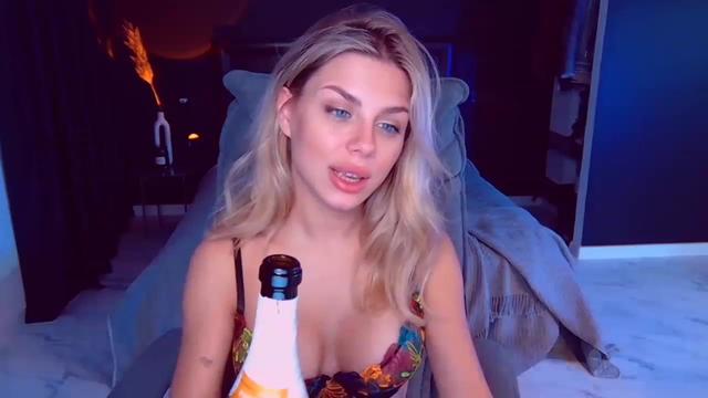 Gallery image thumbnail from TorySins's myfreecams stream on, 02/26/2023, 23:06 image 18 of 20