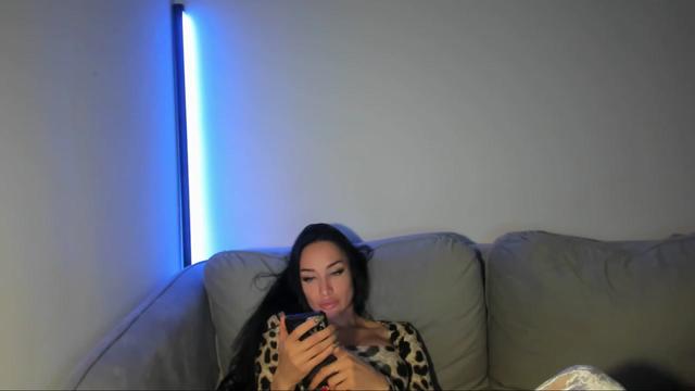 Gallery image thumbnail from USA_DREAMTRIP's myfreecams stream on, 11/03/2023, 18:10 image 9 of 20
