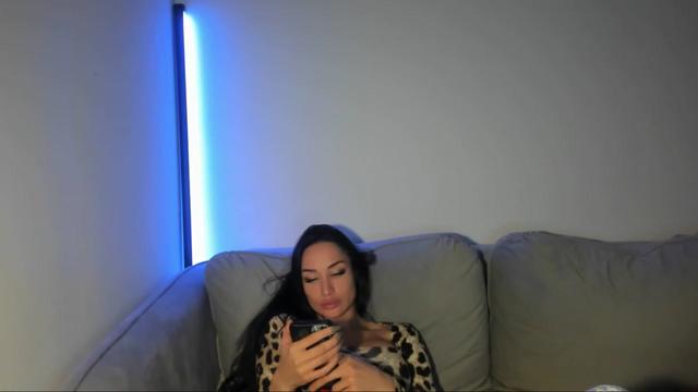 Gallery image thumbnail from USA_DREAMTRIP's myfreecams stream on, 11/03/2023, 18:10 image 10 of 20