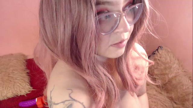 Gallery image thumbnail from Vickya_Vinci's myfreecams stream on, 07/16/2023, 08:53 image 12 of 20