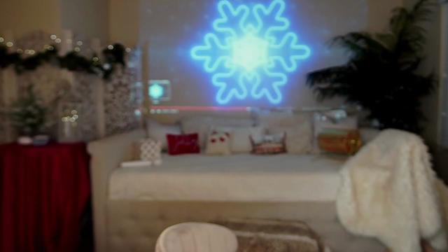 Gallery image thumbnail from Winter_Gray's myfreecams stream on, 12/27/2022, 05:38 image 3 of 20