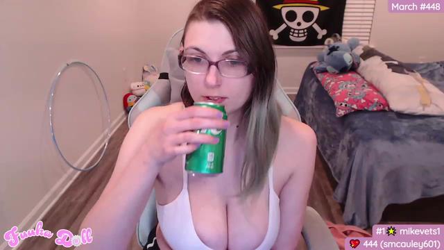 Gallery image thumbnail from XFuukaX's myfreecams stream on, 03/08/2024, 05:19 image 6 of 20