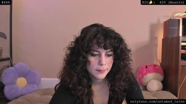 Gallery image thumbnail from bday_laine's myfreecams stream on, 03/26/2023, 02:46 image 4 of 20