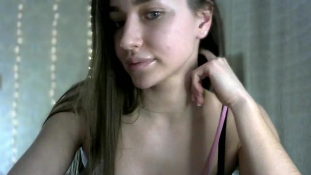 Gallery image thumbnail from bemyfriends's myfreecams stream on, 04/01/2024, 22:44 image 9 of 20
