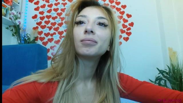 Gallery image thumbnail from elissa25_'s myfreecams stream on, 03/15/2024, 08:17 image 4 of 20