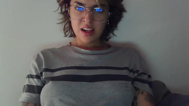Gallery image thumbnail from fionacarter's myfreecams stream on, 09/23/2023, 13:34 image 2 of 20
