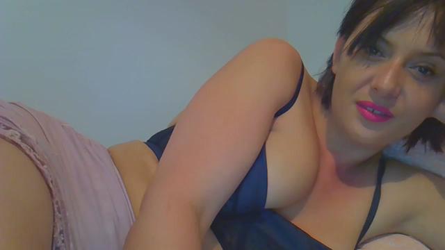 Gallery image thumbnail from hayley_london's myfreecams stream on, 05/31/2023, 11:52 image 10 of 20
