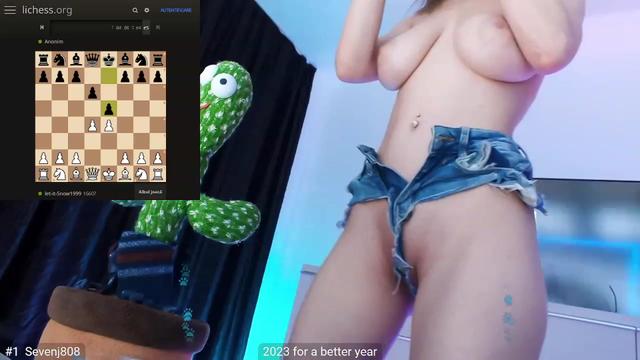 Gallery image thumbnail from hunny_bunny25's myfreecams stream on, 01/14/2023, 04:53 image 5 of 20