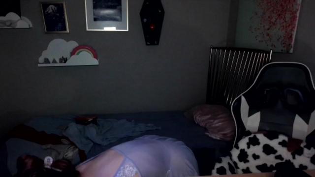 Gallery image thumbnail from lil_purrmaid's myfreecams stream on, 12/27/2023, 03:57 image 5 of 20