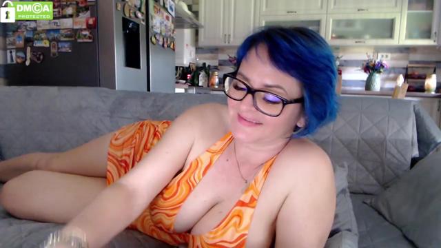 Gallery image thumbnail from silverjewel's myfreecams stream on, 04/02/2024, 08:32 image 4 of 20