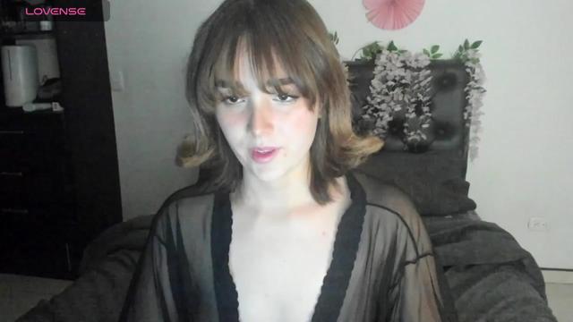 Gallery image thumbnail from sofi_garcia_'s myfreecams stream on, 04/14/2024, 05:09 image 17 of 20