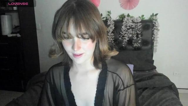 Gallery image thumbnail from sofi_garcia_'s myfreecams stream on, 04/14/2024, 05:09 image 19 of 20