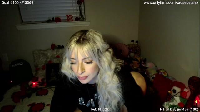 Gallery image thumbnail from xRosePetalsx's myfreecams stream on, 02/19/2024, 09:31 image 18 of 20