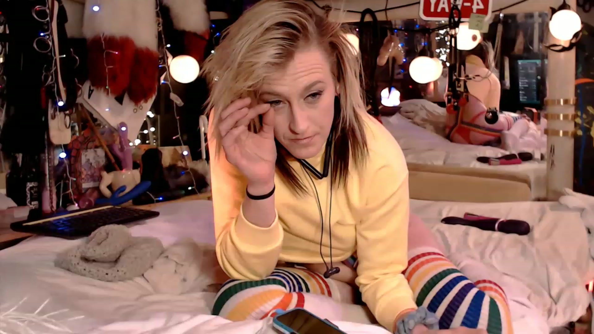 Gallery image thumbnail from A2SlapSquirt's myfreecams stream on, 11/25/2022, 09:58 image 14 of 20